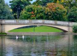 The bridge over the lake at East Park Wallpaper