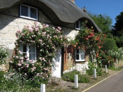 Brighstone Village Museum - National Trust - Close-up Wallpaper