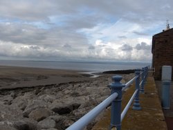 Morecambe Bay from the jetty on a gloomy day Wallpaper