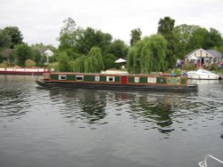 River Thames at Old Windsor Wallpaper