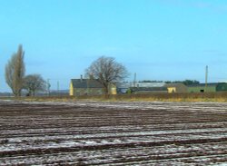 Farmhouse at North Cliffe Wallpaper
