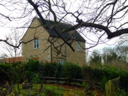 Charming little house in Water Newton, Cambridgeshire Wallpaper
