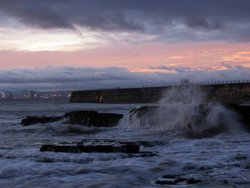 Sunrise lighthouse corner Wallpaper