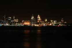 Liverpool by night Wallpaper