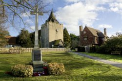 War Memorial and Church Wallpaper