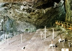 A picture of Peak Cavern Wallpaper