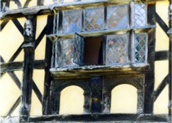 Stokesay Castle Wallpaper