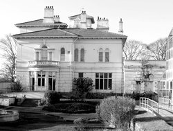 Mansion house Wallpaper