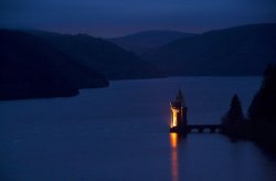 Lake Vyrnwy and Straining Tower at Night Wallpaper