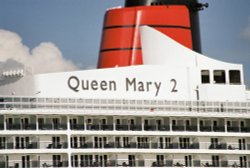 Queen Mary 2 Wallpaper