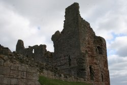 Dunstanburgh Castle Wallpaper