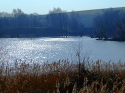 The lake at Denaby Ings Wallpaper