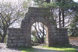Japanese Gardens, Rivington, Lancs Wallpaper