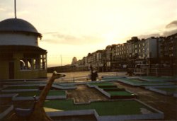 On Hastings Pier Wallpaper
