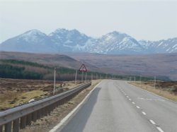 An Teallach from the A835 Wallpaper