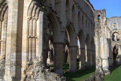 Arches of the main building Wallpaper