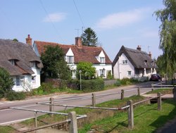 Cottages in Finchingfield Wallpaper