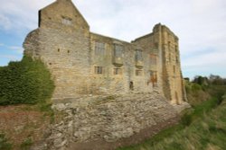 Helmsley Castle 2 Wallpaper