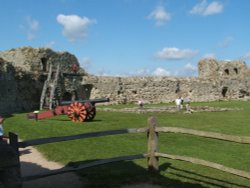 Pevensey Castle Wallpaper