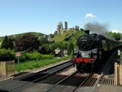 The Steam train to Swanage. Wallpaper
