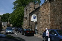 Lord Crewe Arms Wallpaper