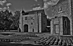 Aylesford Priory (1) Wallpaper