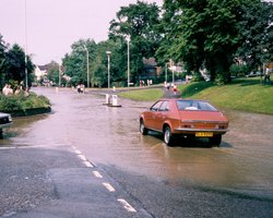 Floods Eastcote village 1984 Wallpaper