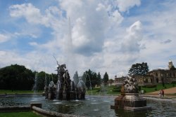 Witley Court and fountain Wallpaper