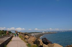 Dawlish Warren, Promenade and Holiday Riviera rail line to Torquay - June 2009 Wallpaper
