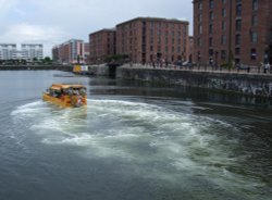 Liverpool docks Wallpaper
