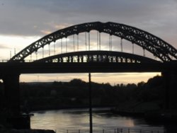 Wearmouth bridge
