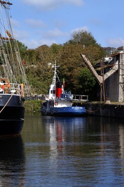 The tug.
