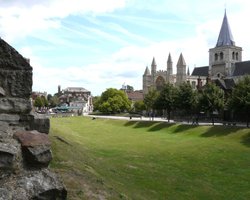 Rochester Cathedral Wallpaper