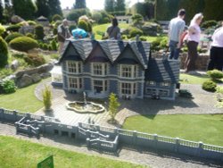 Bekonscot Model Village Wallpaper