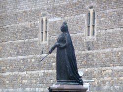 Queen Victoria Statue, Windsor Castle Wallpaper