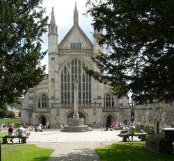 Winchester Cathedral Wallpaper