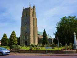 Stradbroke All Saints Church. Wallpaper