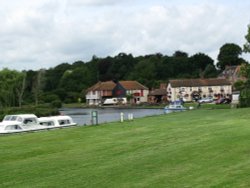 Coltishall River Front Wallpaper