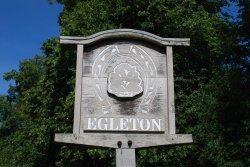 Village sign Wallpaper