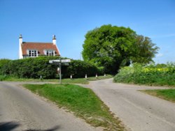 Crossroads in this tiny village Wallpaper