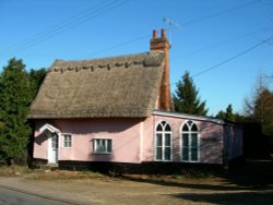Thatched cottage in Eaton Wallpaper