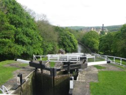 5 Rise Locks in Bingley Wallpaper