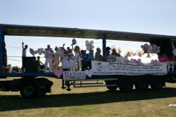 Another float. Wallpaper