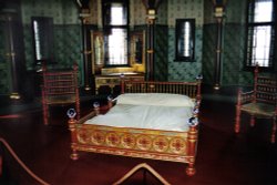 How would you like a bedroom like this?
