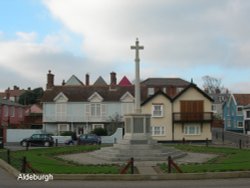 Aldeburgh War Memorial Wallpaper