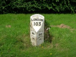 Old Mile Stone at Frostenden Wallpaper