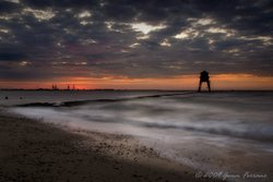 Dovercourt Beach before sunrise Wallpaper