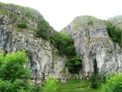 Kilnsey Crag Wallpaper
