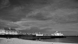 Eastbourne pier Wallpaper