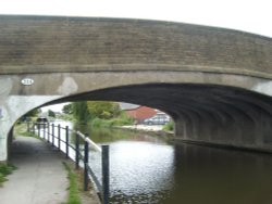 Leeds and Liverpool Canal Wallpaper